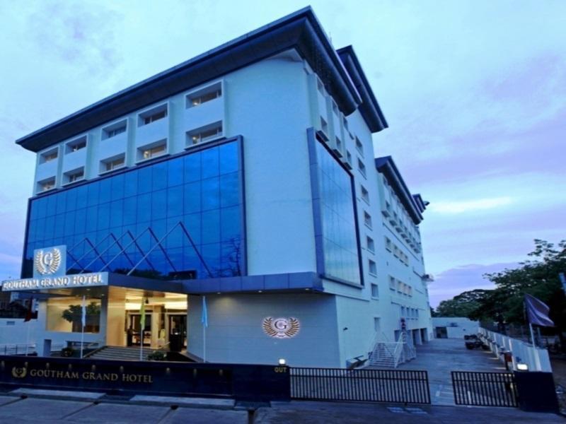 Goutham Grand Hotel - Tenali Vijayawāda Екстериор снимка